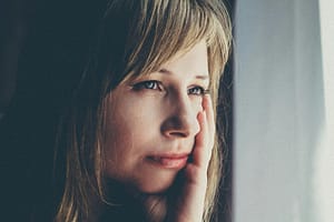 Constelacao-familiar-psicologia-tradicional - mente racional versus olhar profundo sobre os vínculos humanos, lealdades invisíveis, o amor que atravessa gerações Family-constellation-traditional-psychology - rational mind versus deep look at human bonds, invisible loyalties, love that spans generations